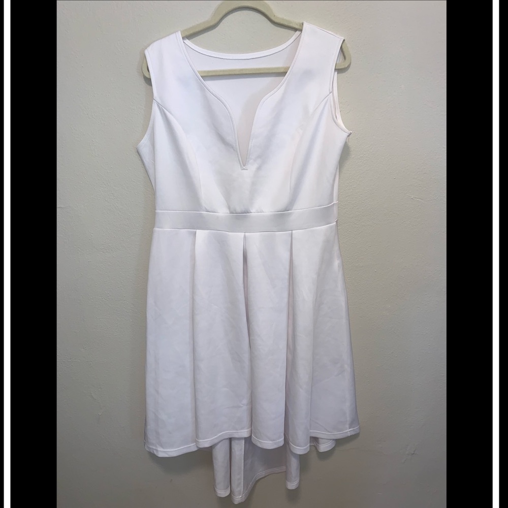 White v neck dress